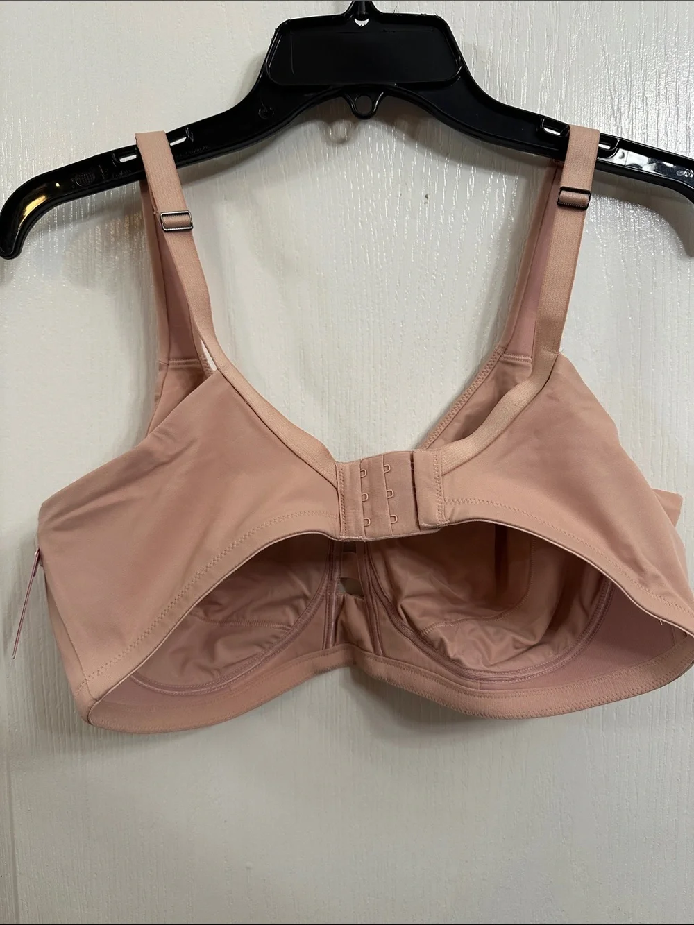 SPANX Soft Support Front-Detail Bra in Blush